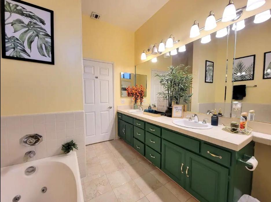 Apartment Spacious With Two Queen Beds Near Beverlywood 5 Minutes To Rodeo Drive